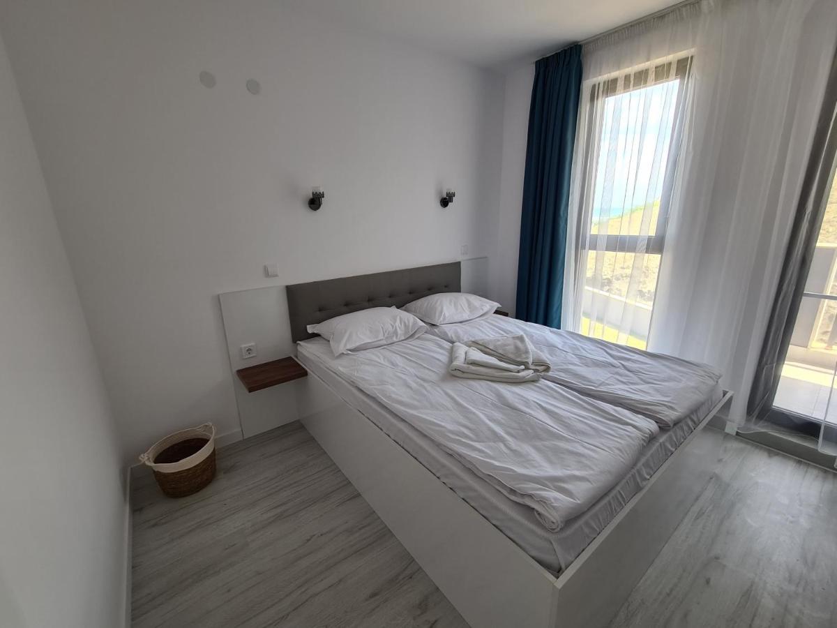 Dolphin Beach Apart Obzor Extérieur photo